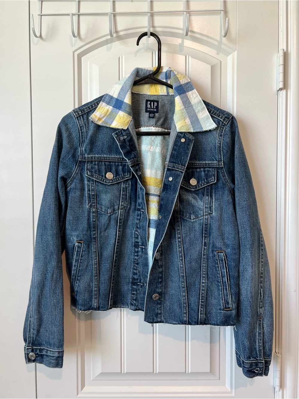 (Up) Cycled GAP Women’s  Medium Blue Denim Jacket with Plaid Lined Collar